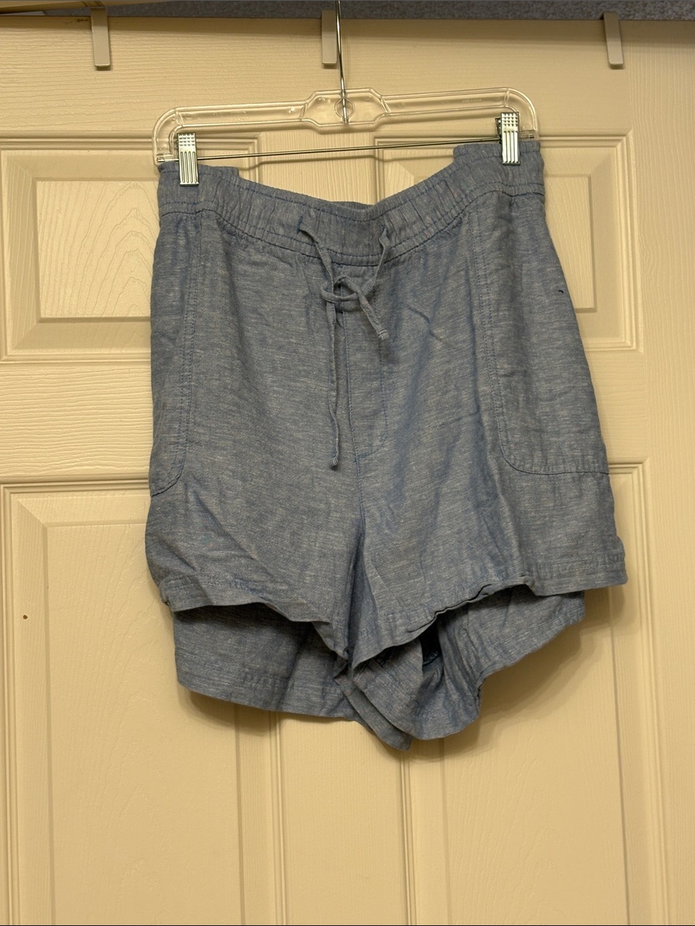 GAP chambray shorts.